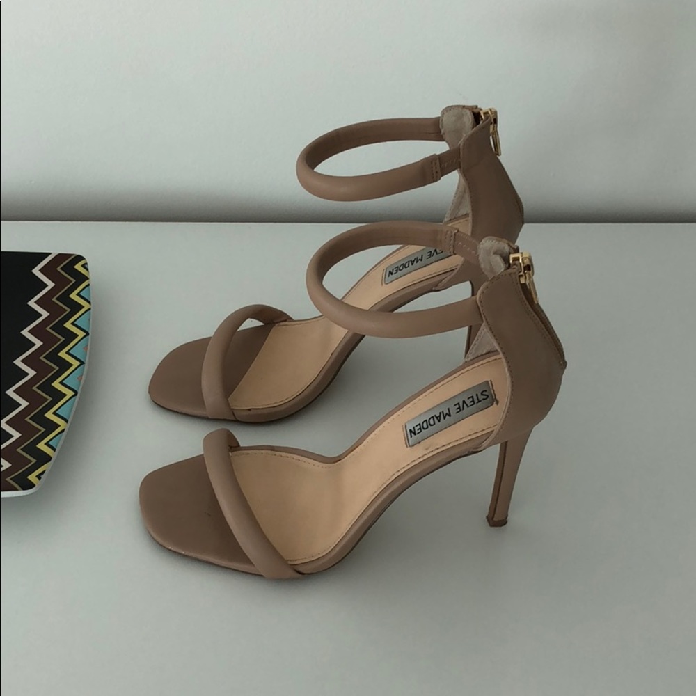 Steve Madden Nude Heels